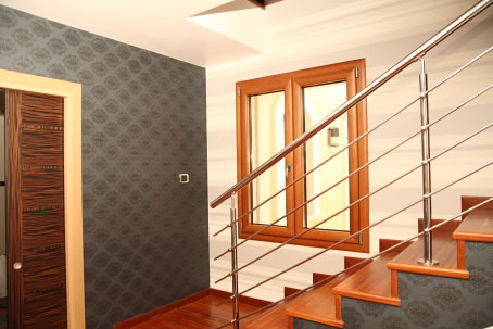 Come Scegliere gli Infissi Giusti per la Tua Casa: Guida Completa con Alulen