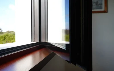Dalla Fabbrica a Casa Tua: Perché Scegliere un Produttore di Infissi Alulen e Non un Semplice Installatore